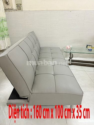 Cần thanh lý 02 tủ quần áo và ghế tựa + giường