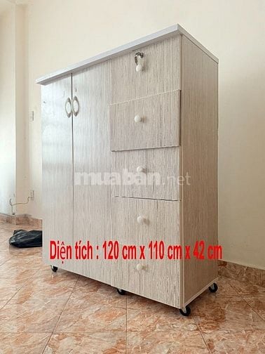 Cần thanh lý 02 tủ quần áo và ghế tựa + giường