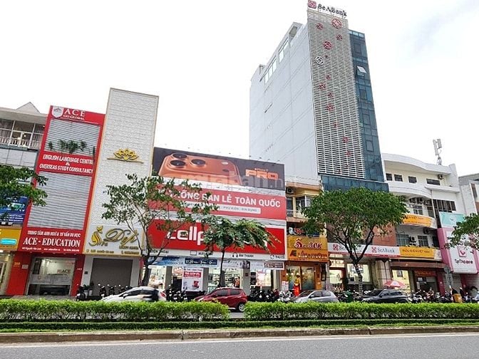 💰💰 Quá rẻ. 24 tỷ nhà 3 tầng mặt tiền Nguyễn Văn Linh. Vị trí rất đẹp