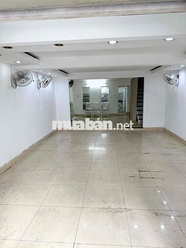 Cho thuê nhà mặt tiền Lạc Long Quân – 5x13.5m, 1 trệt 2 lầu, full nội