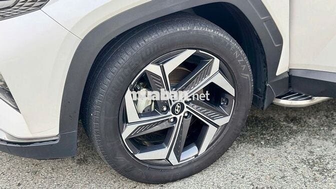 HYUNDAI TUCSON 1.6TURBO 2022 CAO CẤP - 35000 km