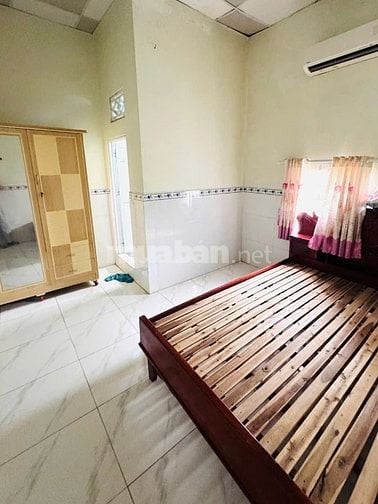 Cho thuê nhà nguyên căn 60m2 ,1 tầng , gần chợ Hưng Long 