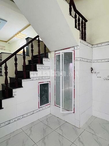 Cho thuê nhà nguyên căn 60m2 ,1 tầng , gần chợ Hưng Long 