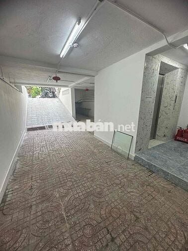 Bán căn hộ dịch vụ cao cấp mặt tiền đường số Tân quy, Q7