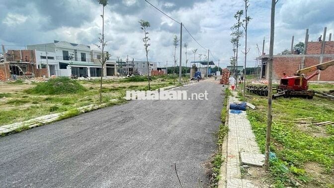 Kèo thơm xuất hiện, đất nền100m2 sổ riêng thổ cư 100% Huỳnh Văn Nghệ