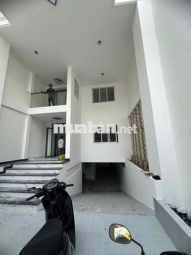 Bán căn hộ dịch vụ cao cấp mặt tiền đường số Tân quy, Q7