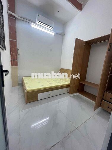 Căn 2PN1WC ban công + full NT + máy giặt riêng