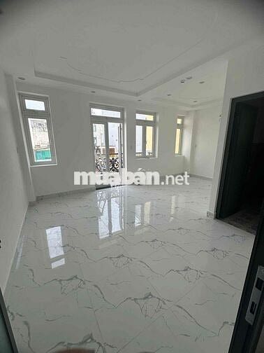 Bán căn hộ dịch vụ cao cấp mặt tiền đường số Tân quy, Q7