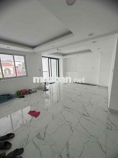 Bán căn hộ dịch vụ cao cấp mặt tiền đường số Tân quy, Q7