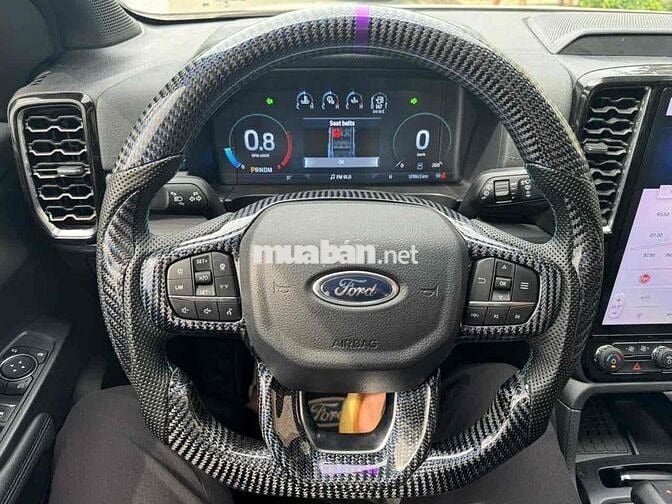 CẦN BÁN XE FORD EVERETS TITANIUM PLUS 4x4.13NKM