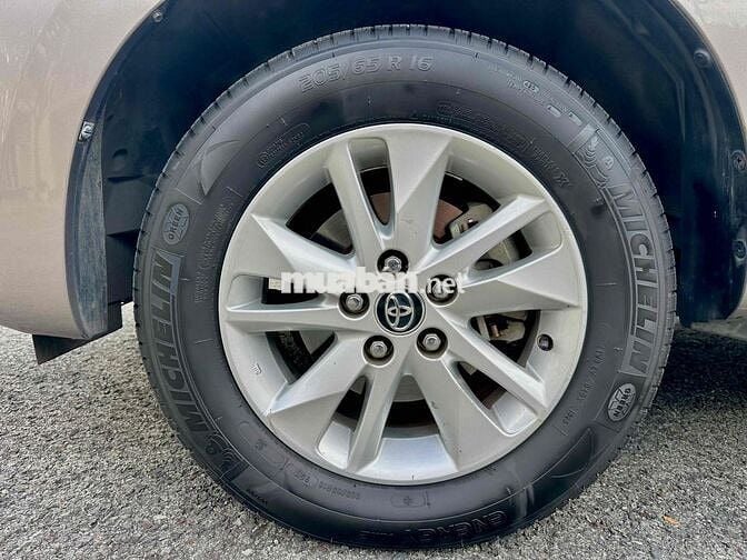 Toyota Innova 2019 2.0E - 125000 km