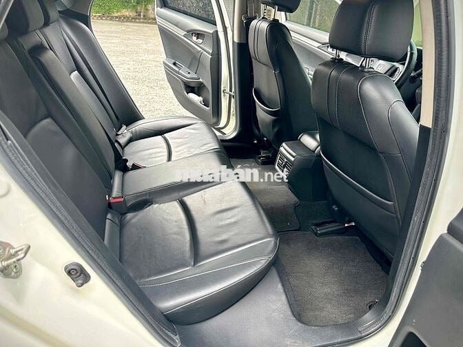 Honda Civic 2018 1.8 E - 95000 km