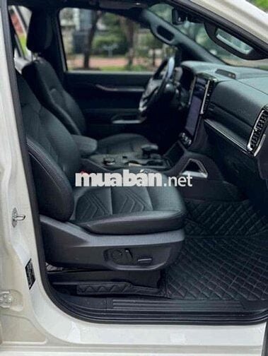 CẦN BÁN XE FORD EVERETS TITANIUM PLUS 4x4.13NKM