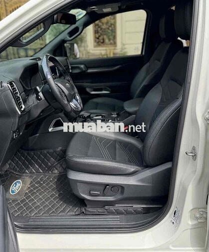 CẦN BÁN XE FORD EVERETS TITANIUM PLUS 4x4.13NKM