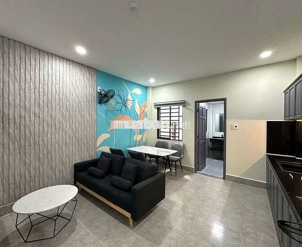 CHO THUÊ CĂN HỘ CHUNG CƯ CÓ THANG MÁY FULL NỘI THẤT XINH ĐẸP 5.5TR