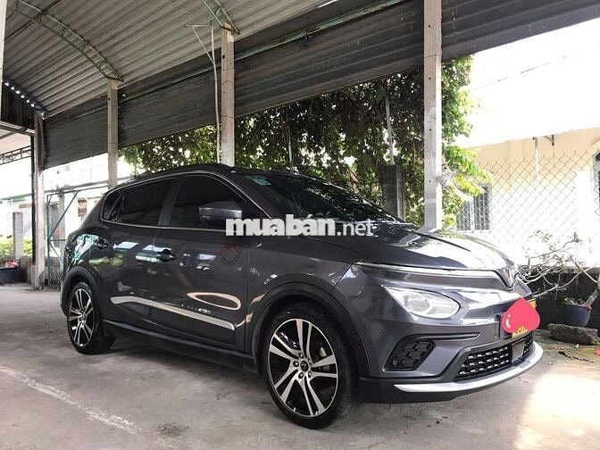 Cần tiền nên bán xe oto Vinfast E34 đời cuối 2022