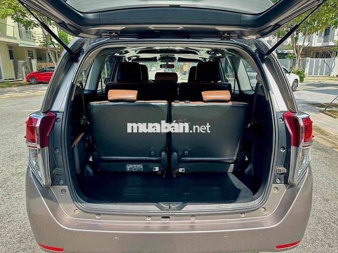 Toyota Innova 2019 2.0E - 125000 km