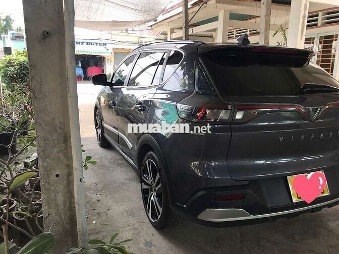 Cần tiền nên bán xe oto Vinfast E34 đời cuối 2022