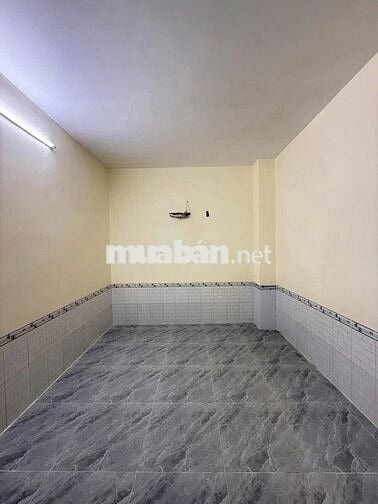 Nhà trệt lầu 3PN KDC Hồng Phát chỉ 10 triệu thương lượng