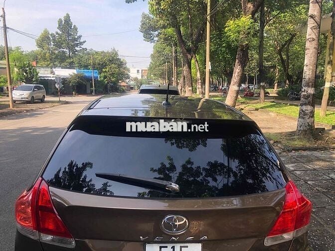 Toyota Venza 2009 Toyota Venza 2.7 AT - 100000 km