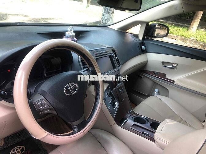 Toyota Venza 2009 Toyota Venza 2.7 AT - 100000 km