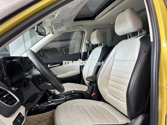 Kia Seltos 2023 Premium 1.4 AT - 36,000 km một chủ