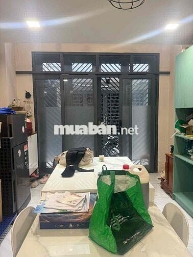 Bán nhà Quận 3, 5 tầng kiên cố, hẻm 3m thẳng một trục, sát mặt tiền. V