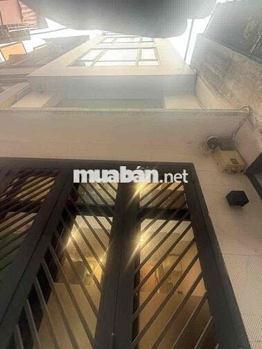 Bán nhà Quận 3, 5 tầng kiên cố, hẻm 3m thẳng một trục, sát mặt tiền. V