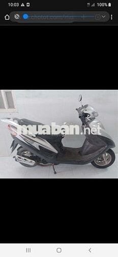 Victoria đi rước con