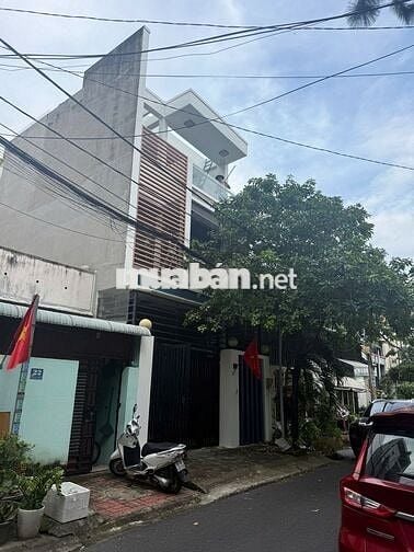 Cho thuê nhà phố Linh Tây, đường 18, 1 trệt 2 lầu