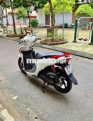 Honda Vision 2019 màu trắng