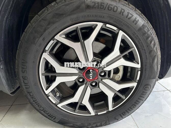 Kia Seltos 2023 Premium 1.4 AT - 36,000 km một chủ