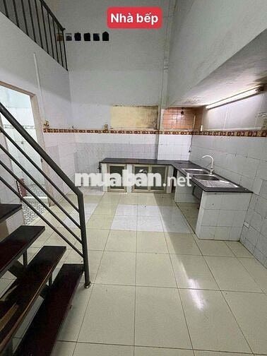 BÁN ĐẤT TẶNG NHÀ- NGANG 4,7 x 14 - GIÁP Q6