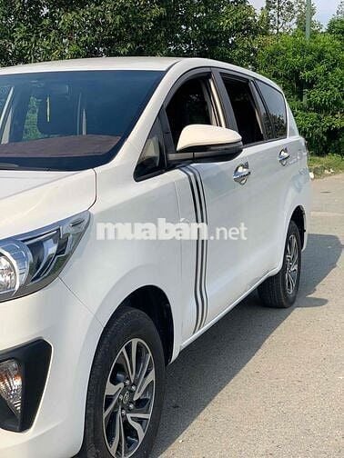 Toyota Innova 2022 E 2.0 MT - 71000 km