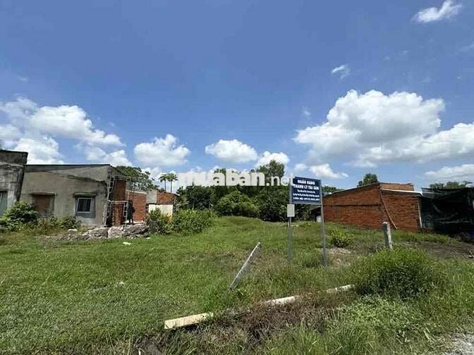 Ngân hàng Thanh Lý đất tại Tân Phú, Đức Hòa, Long An. DT: 642m2