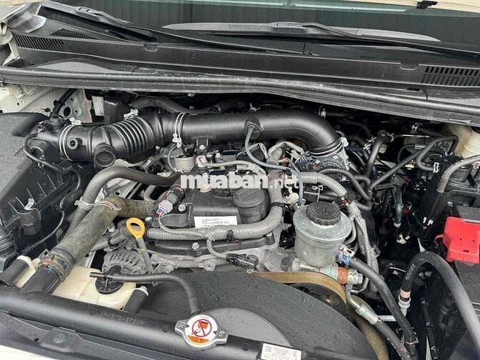 Toyota Innova 2022 E 2.0 MT - 71000 km