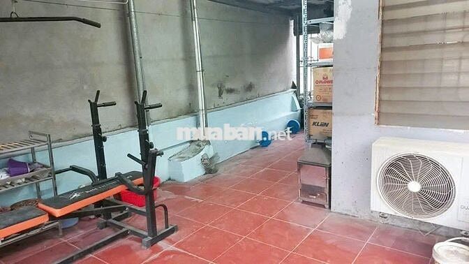 Nhà mặt tiền 36 m2, 4 phòng ngủ, ngõ 207 đường Ngọc Hồi