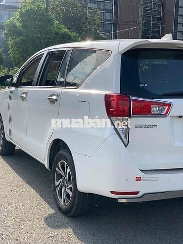 Toyota Innova 2022 E 2.0 MT - 71000 km