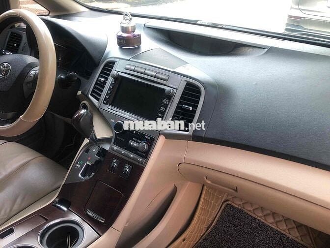 Toyota Venza 2009 Toyota Venza 2.7 AT - 100000 km