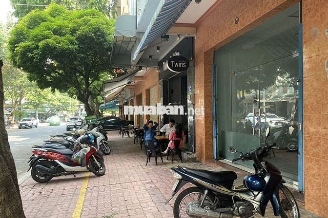 mặt bằng kinh doanh hoặc mở văn phòng. diện tích 5m x 20m