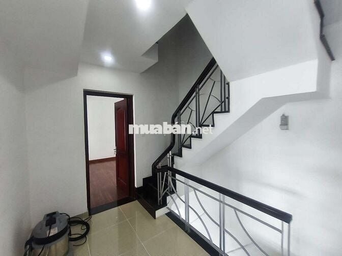 Penhouse hưng vượng 2-4pn -3wc