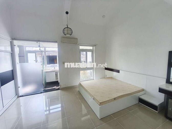 Penhouse hưng vượng 2-4pn -3wc