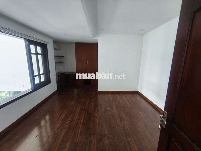 Penhouse hưng vượng 2-4pn -3wc