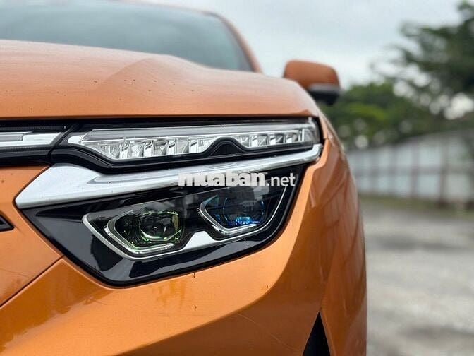 VinFast VF8 2022 VF8 Eco - 33000 km