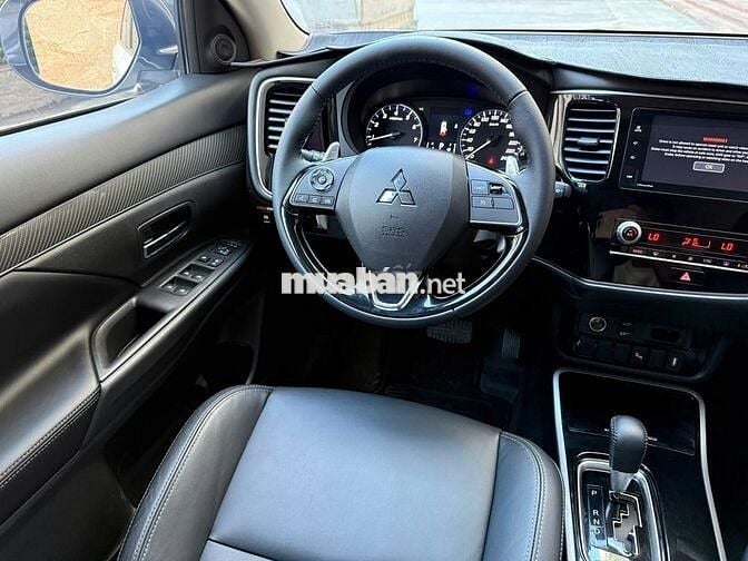 Mitsubishi Outlander Premium 2.0 CVT 2021