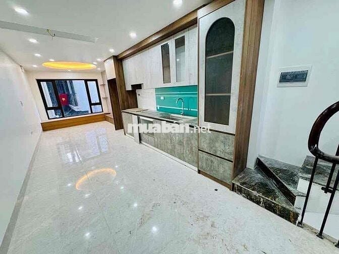 TRUNG TÂM PHỐ TRẠM NHÀ ĐẸP MỚI TINH VỀ Ở NGAY