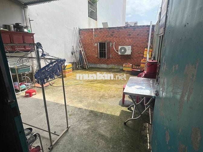 Bán nhà mặt phố 137 Bùi Văn Hòa, 15 tỷ (giá thương lượng) , 227m2