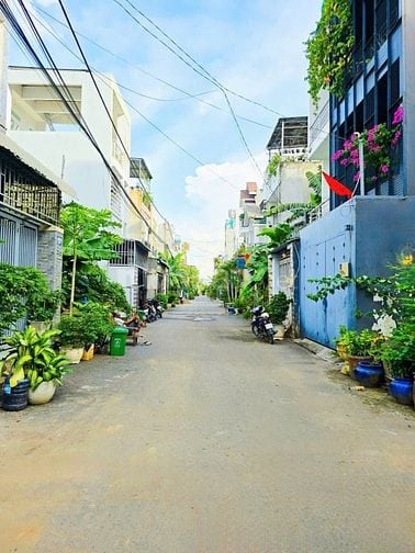 Nam Khang Residence - Long Trường - 2 tầng - hẻm oto - nhỉnh 4 đồng 