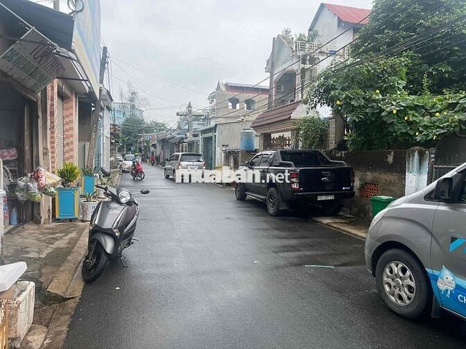 Bán nhà mặt phố 137 Bùi Văn Hòa, 15 tỷ (giá thương lượng) , 227m2