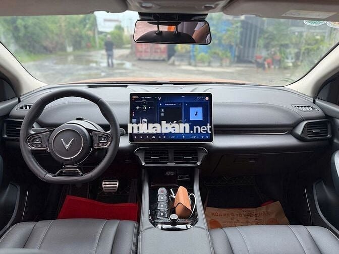 VinFast VF8 2022 VF8 Eco - 33000 km